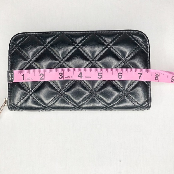 ✨HPx2✨ Marc Jacobs Black Quilted Wristlet Wallet - Picture 5 of 7